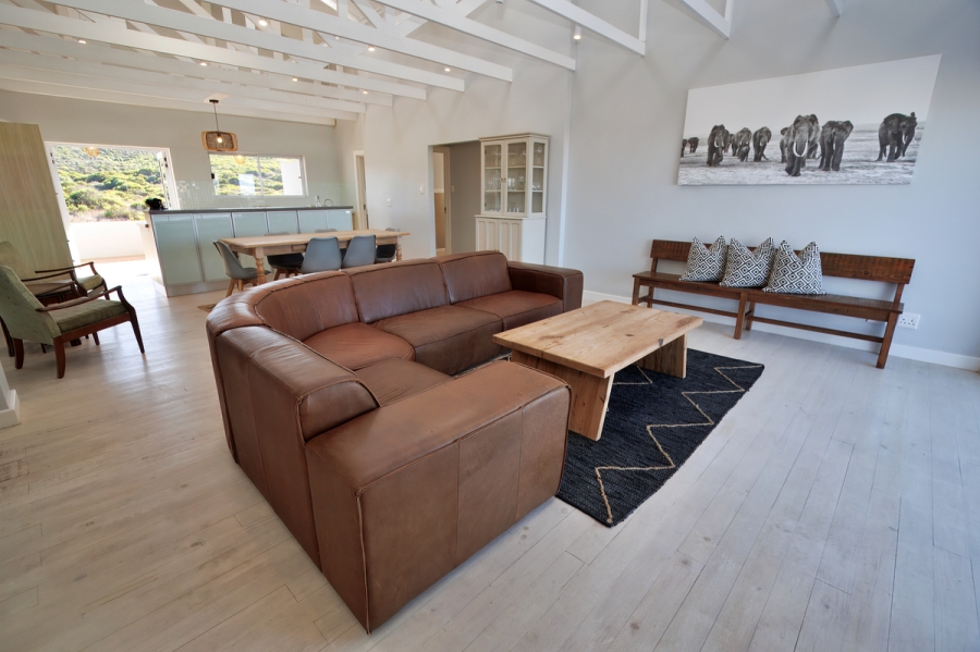 4 Bedroom Property for Sale in Stilbaai Oos Western Cape